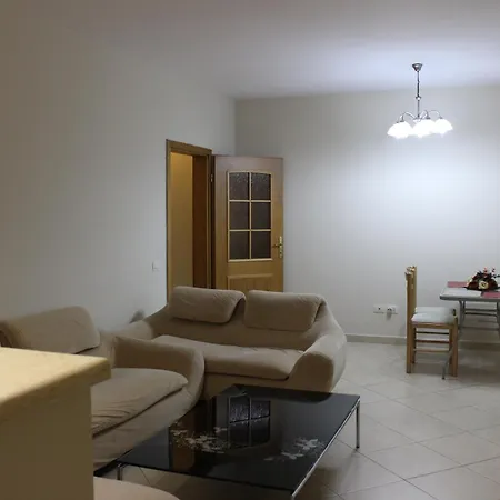 Laresol House Apartman